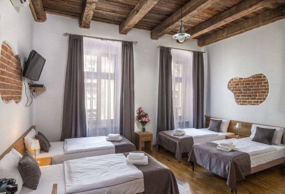 Aparthotel Pergamin — Hotel rooms in Krakow, Lesser Poland