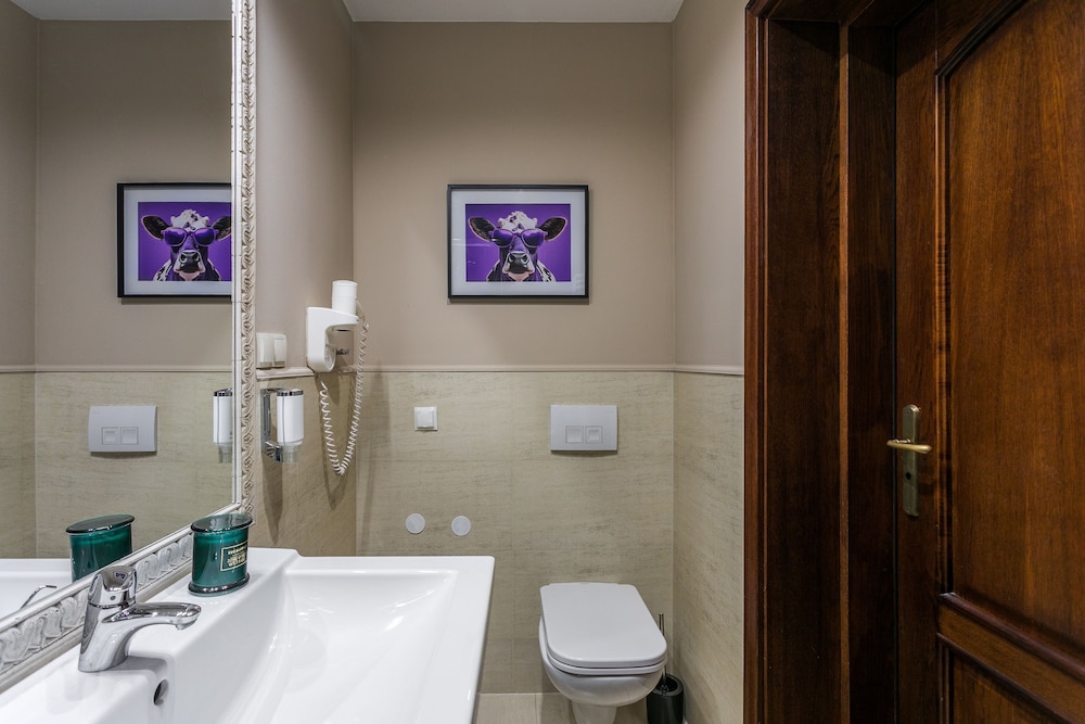 Aparthotel Pergamin — Hotel rooms in Krakow, Lesser Poland