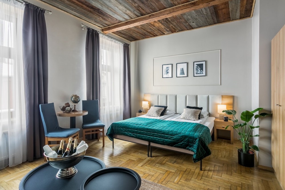 Aparthotel Pergamin — Hotel rooms in Krakow, Lesser Poland