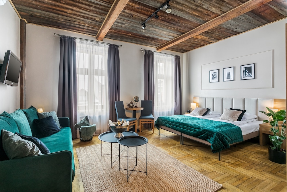 Aparthotel Pergamin — Hotel rooms in Krakow, Lesser Poland