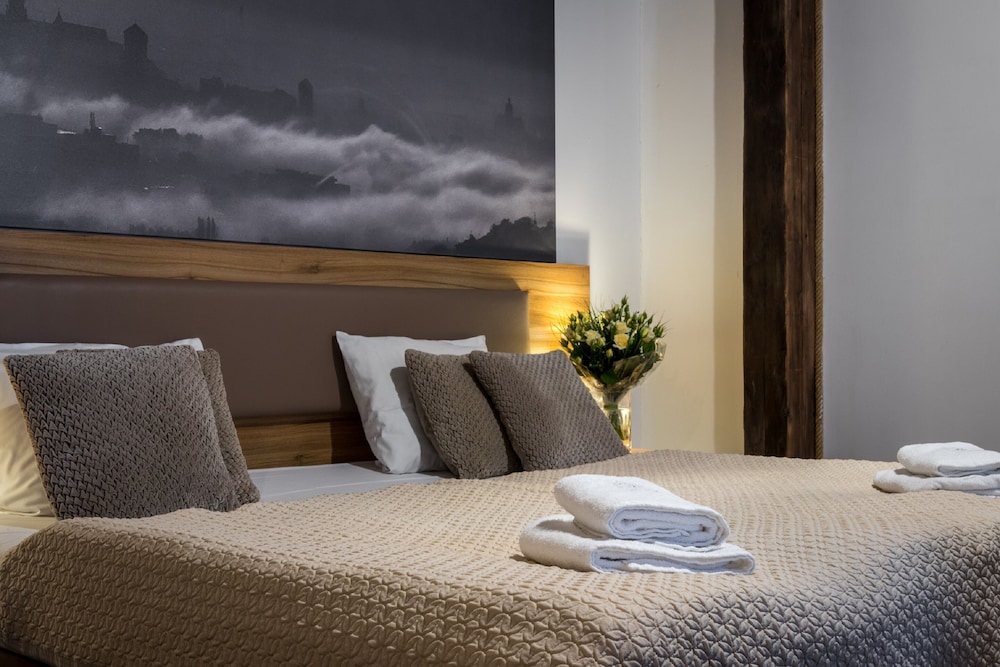 Aparthotel Pergamin — Hotel rooms in Krakow, Lesser Poland