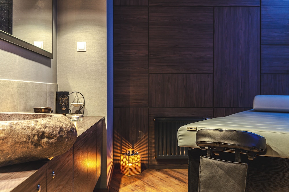 Lwowska 1 — Hotel rooms in Krakow, Lesser Poland