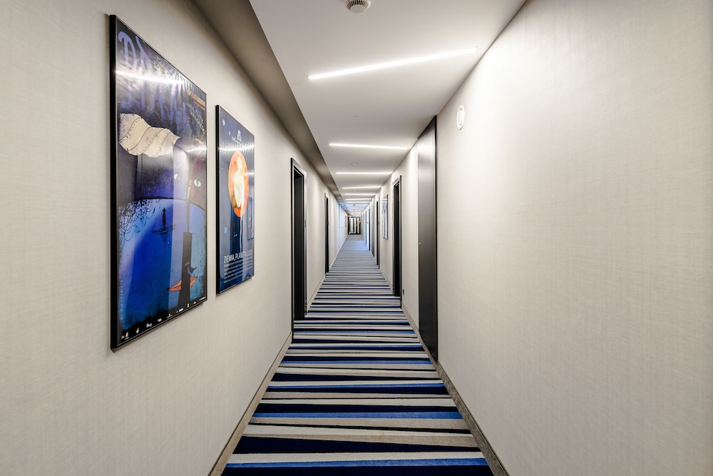 Lwowska 1 — Hotel building in Krakow, Lesser Poland