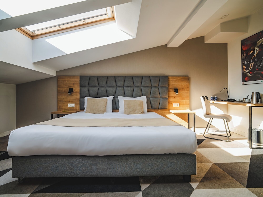 Lwowska 1 — Hotel rooms in Krakow, Lesser Poland