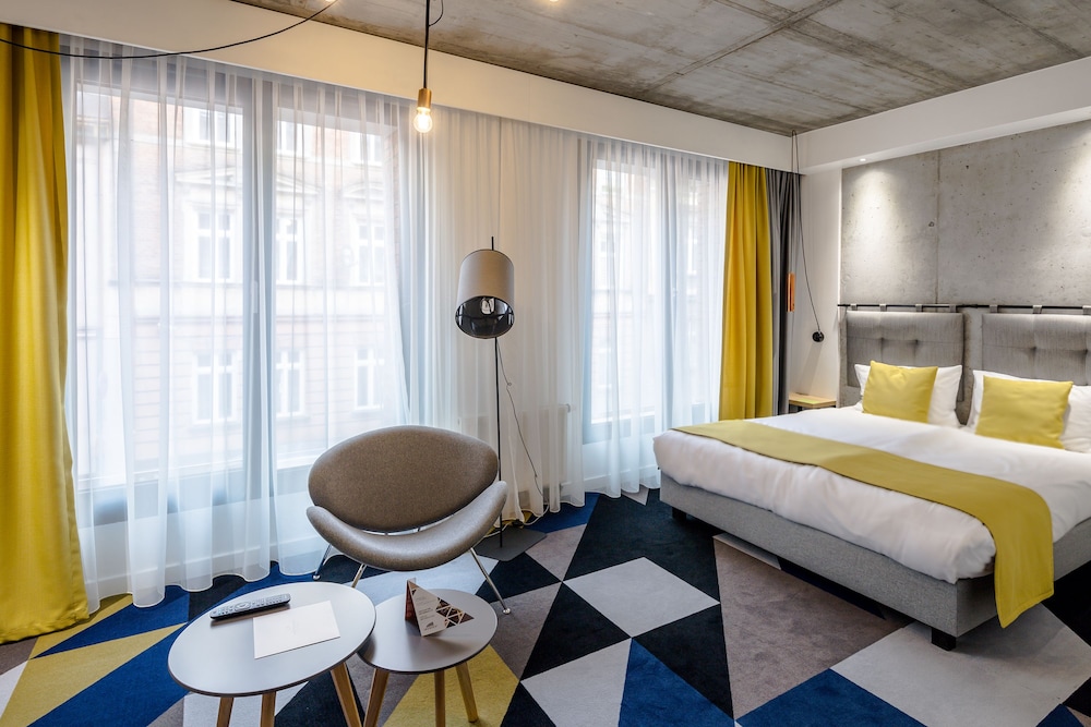 Lwowska 1 — Hotel rooms in Krakow, Lesser Poland