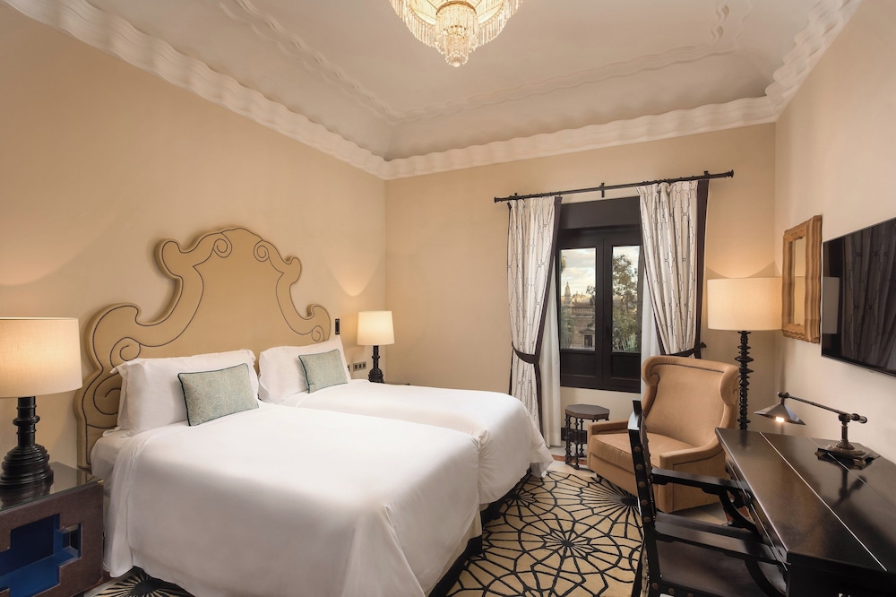 Hotel Alfonso XIII, a Luxury Collection Hotel, Seville — Hotel rooms in Seville, Andalusia