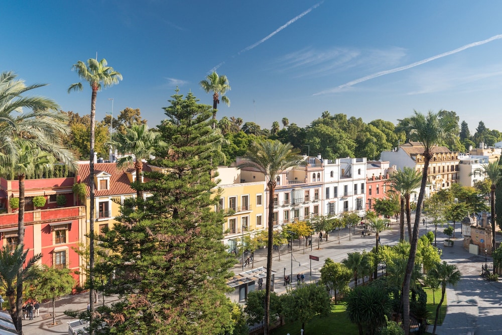 Hotel Alfonso XIII, a Luxury Collection Hotel, Seville — Attractions in the area in Seville, Andalusia