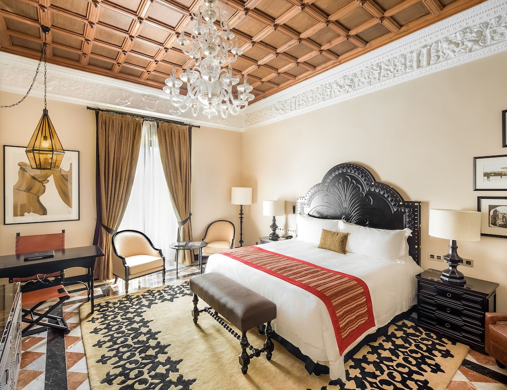 Hotel Alfonso XIII, a Luxury Collection Hotel, Seville — Hotel rooms in Seville, Andalusia
