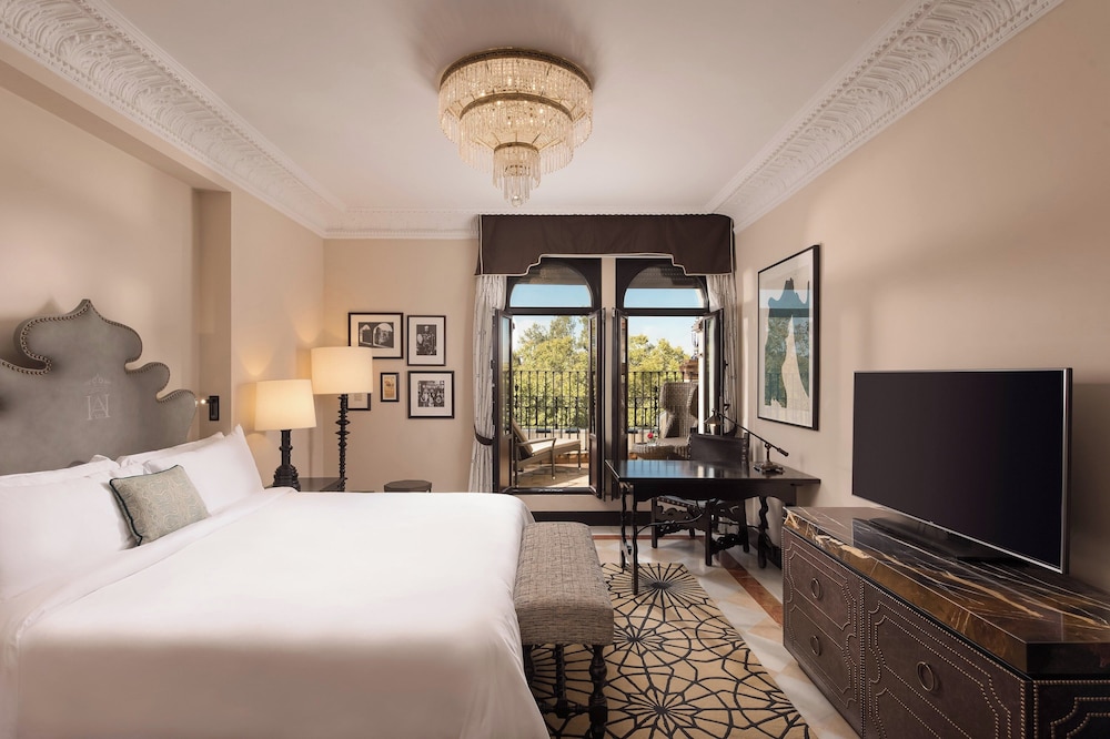 Hotel Alfonso XIII, a Luxury Collection Hotel, Seville — Hotel rooms in Seville, Andalusia