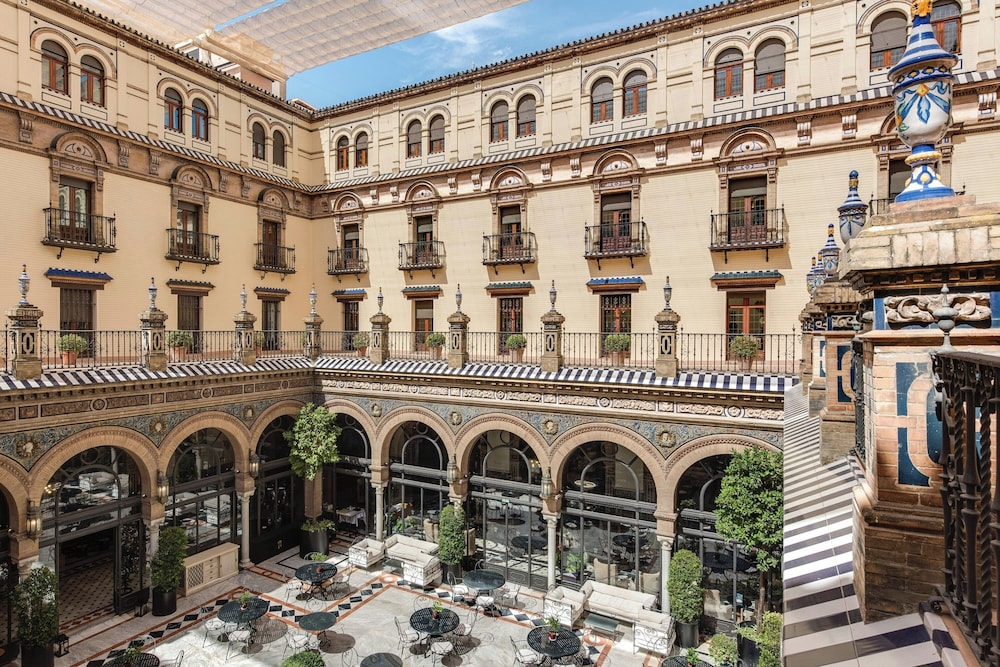 Hotel Alfonso XIII, a Luxury Collection Hotel, Seville — Hotel building in Seville, Andalusia