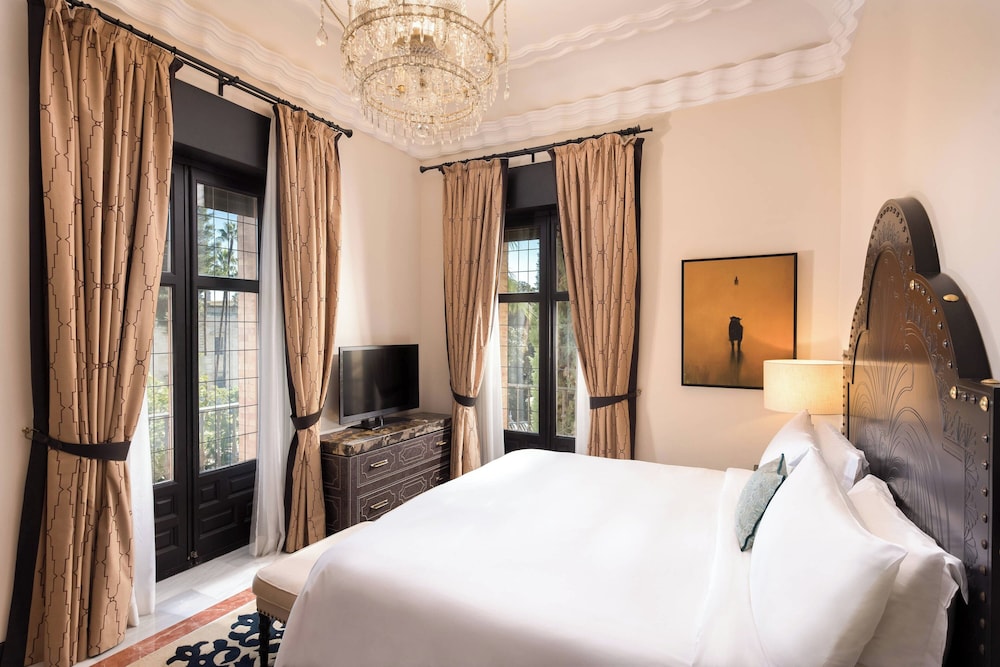 Hotel Alfonso XIII, a Luxury Collection Hotel, Seville — Hotel rooms in Seville, Andalusia