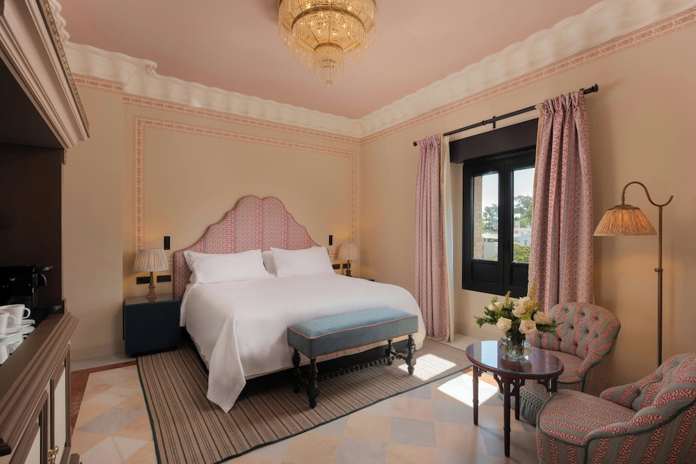 Hotel Alfonso XIII, a Luxury Collection Hotel, Seville — Hotel rooms in Seville, Andalusia