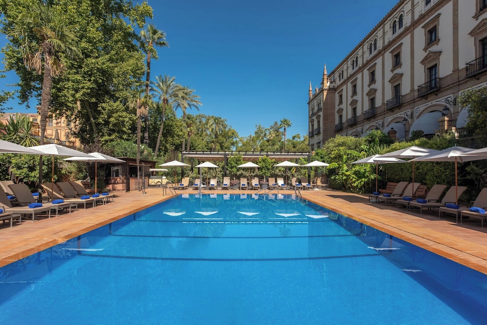 Hotel Alfonso XIII, a Luxury Collection Hotel, Seville — Swimming pool in Seville, Andalusia