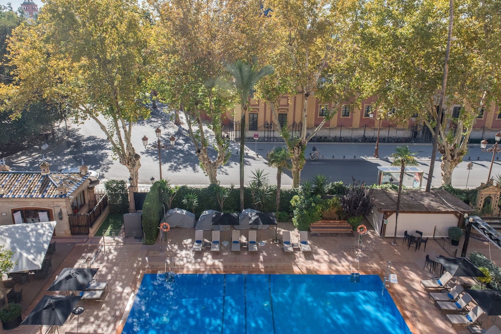 Hotel Alfonso XIII, a Luxury Collection Hotel, Seville — Swimming pool in Seville, Andalusia