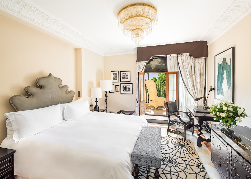 Hotel Alfonso XIII, a Luxury Collection Hotel, Seville — Hotel rooms in Seville, Andalusia