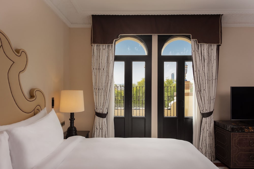Hotel Alfonso XIII, a Luxury Collection Hotel, Seville — Hotel rooms in Seville, Andalusia