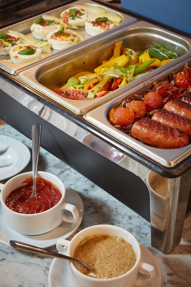 Hotel Batory — Restaurant & bars in Krakow, Lesser Poland