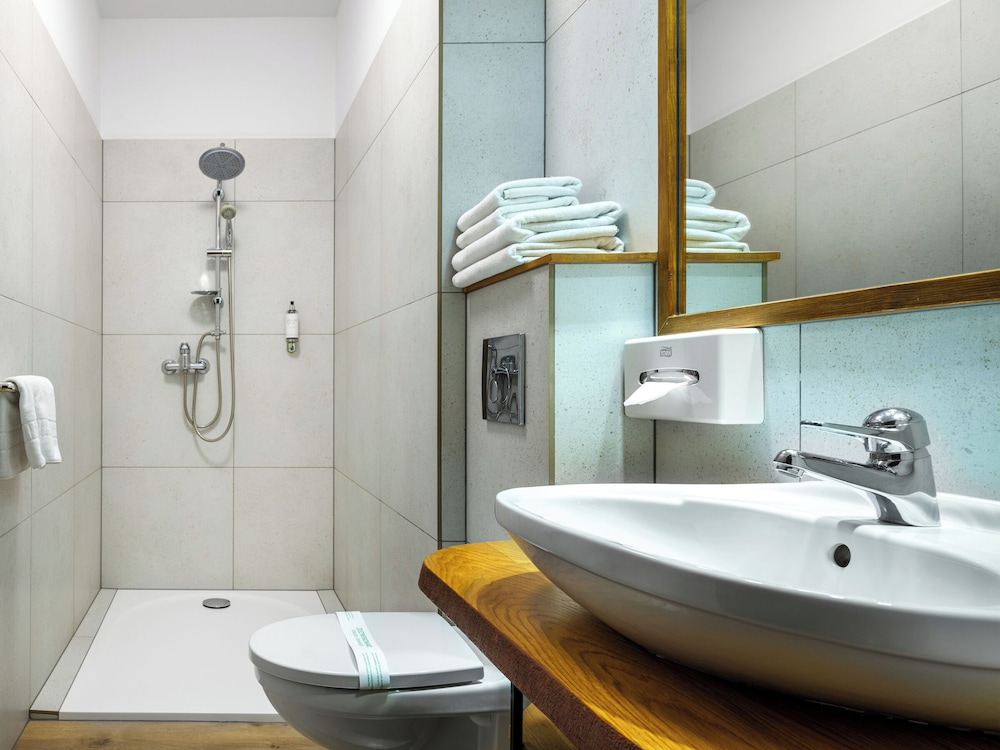 Hotel Batory — Hotel rooms in Krakow, Lesser Poland