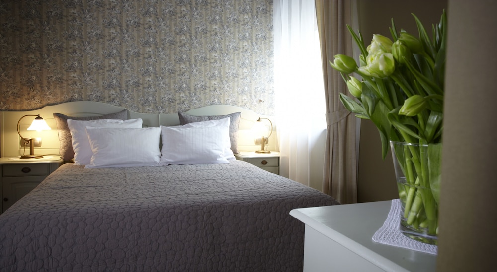 Hotel Batory — Hotel rooms in Krakow, Lesser Poland