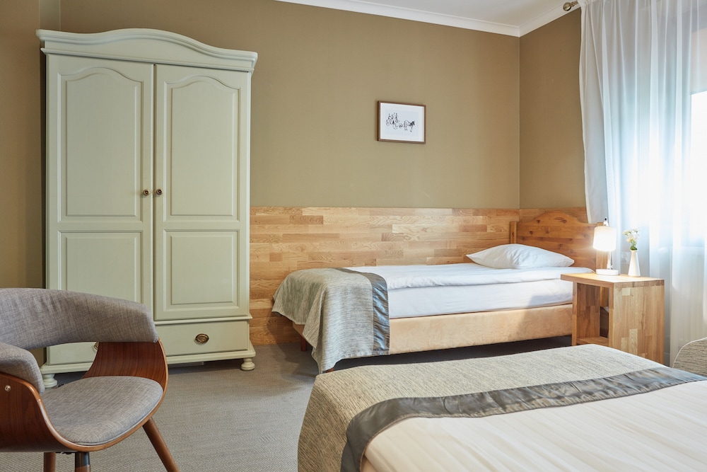 Hotel Batory — Hotel rooms in Krakow, Lesser Poland