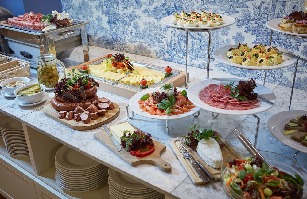 Hotel Batory — Restaurant & bars in Krakow, Lesser Poland