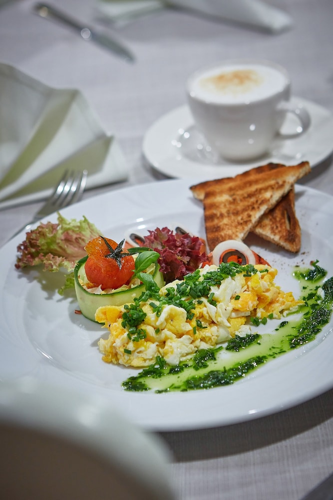 Hotel Batory — Restaurant & bars in Krakow, Lesser Poland
