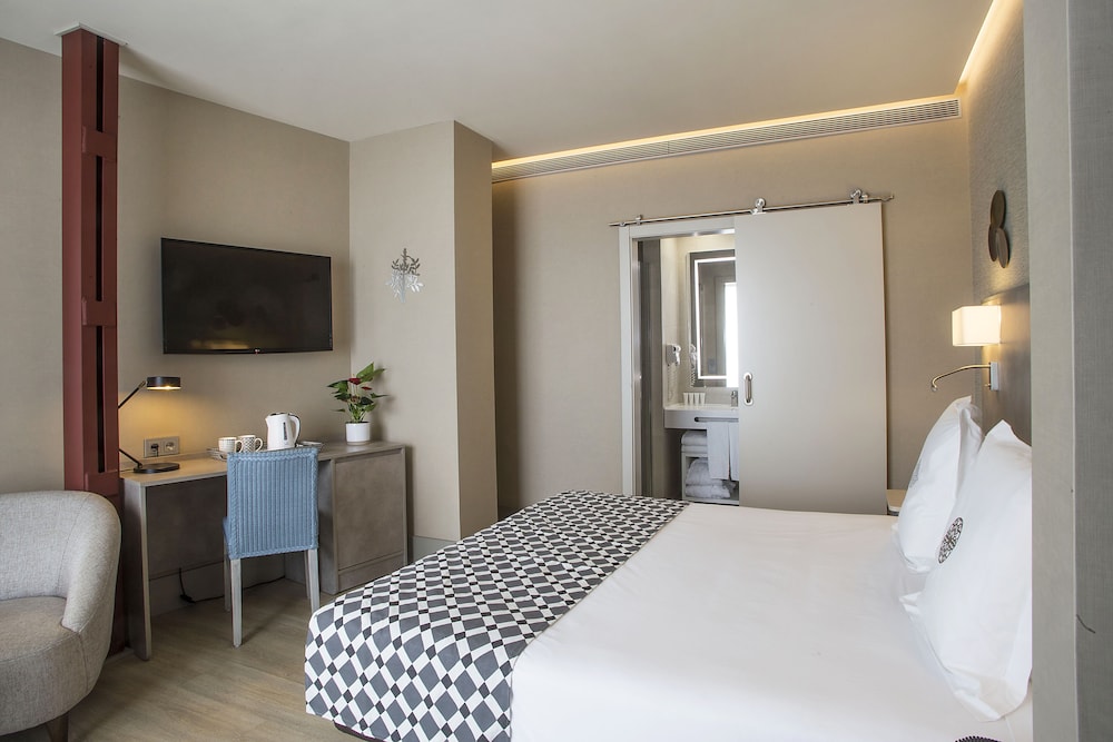 Hotel América Sevilla — Hotel rooms in Seville, Andalusia