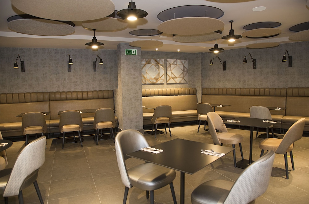 Hotel América Sevilla — Restaurant & bars in Seville, Andalusia