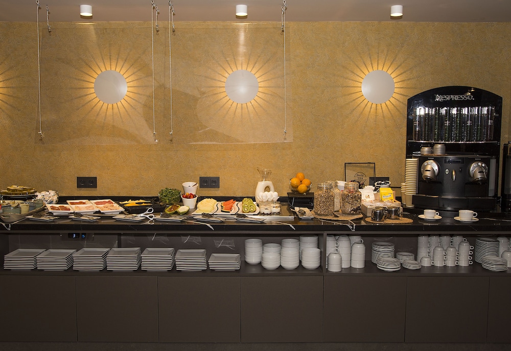 Hotel América Sevilla — Restaurant & bars in Seville, Andalusia
