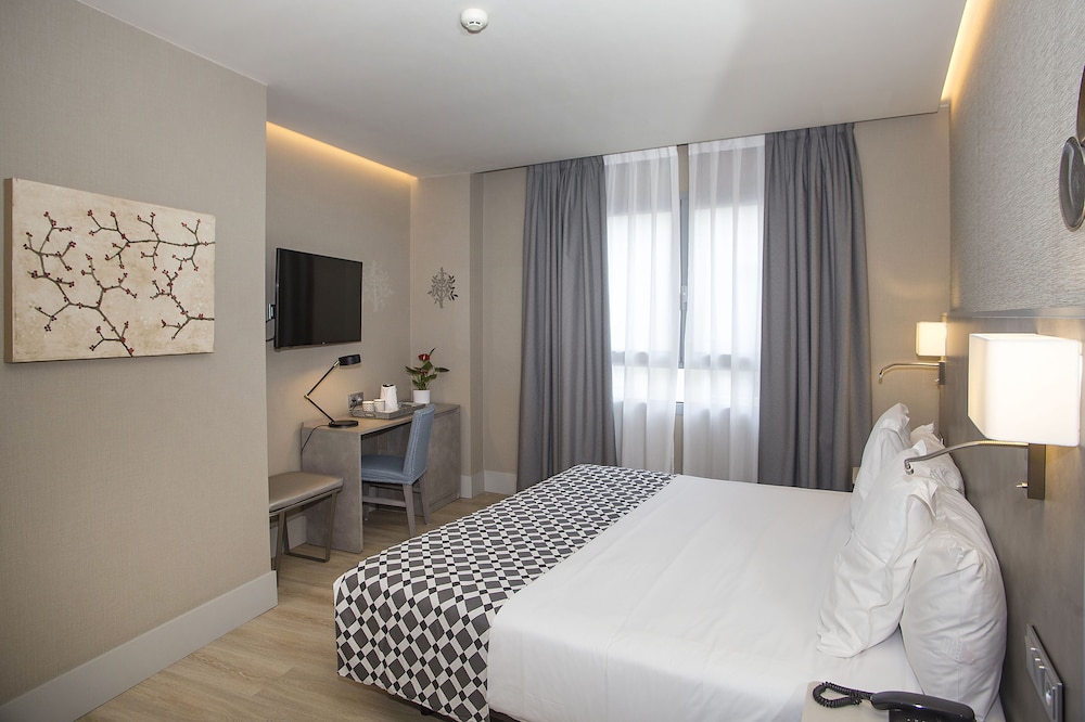 Hotel América Sevilla — Hotel rooms in Seville, Andalusia