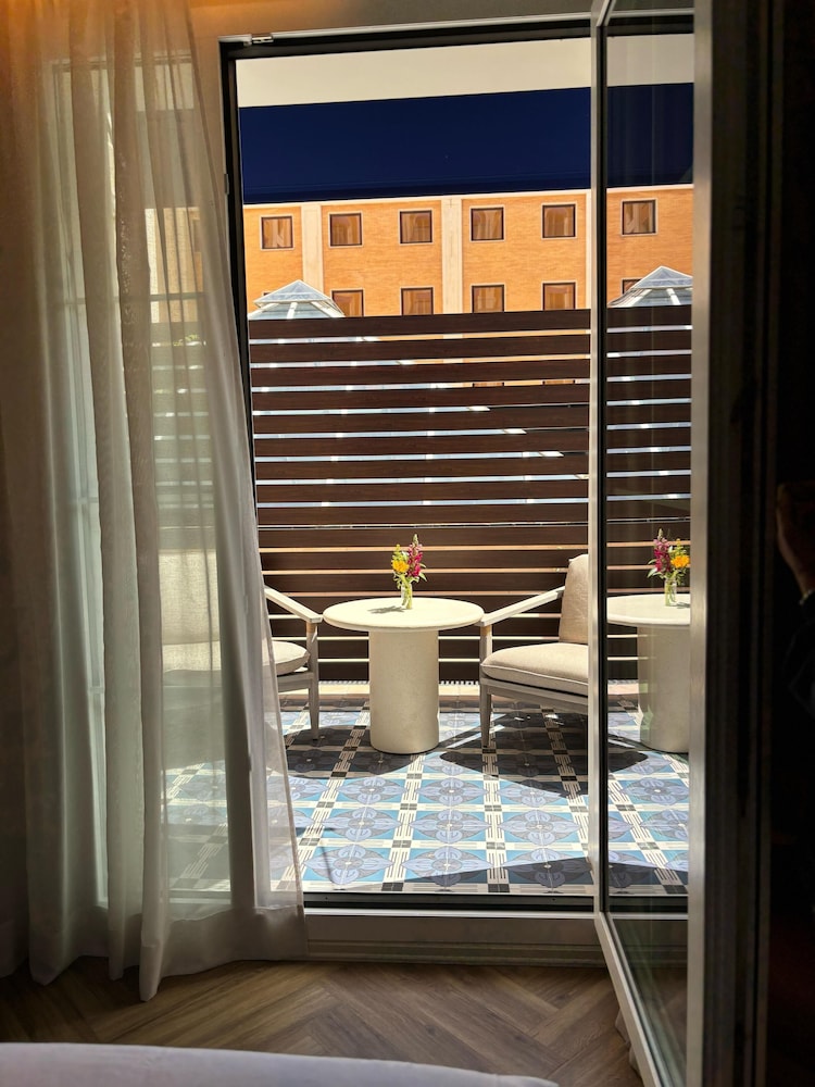 Only YOU Hotel Sevilla — Hotel rooms in Seville, Andalusia
