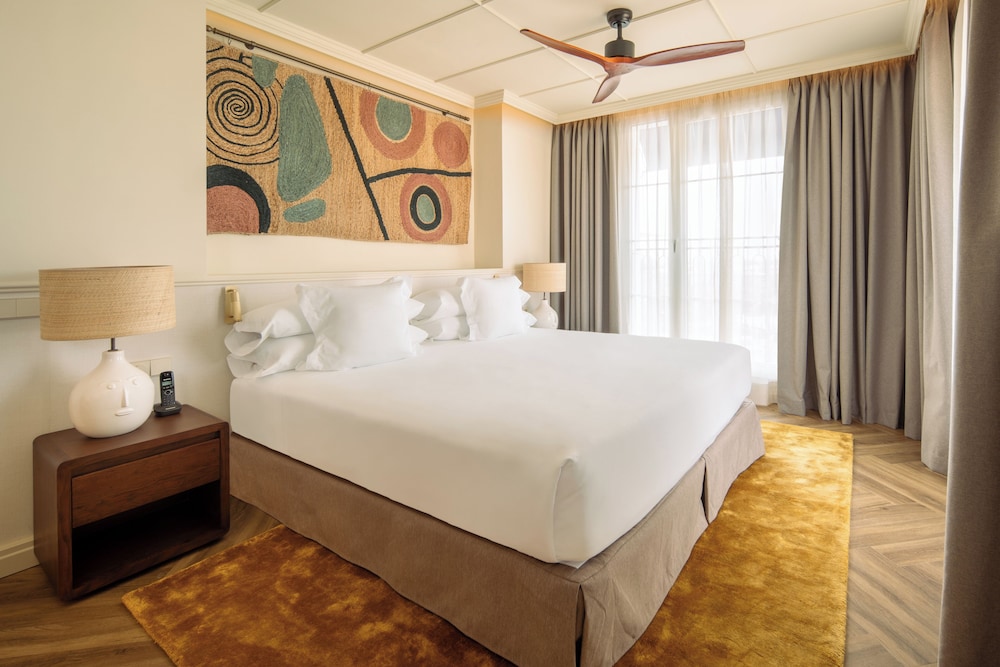 Only YOU Hotel Sevilla — Hotel rooms in Seville, Andalusia