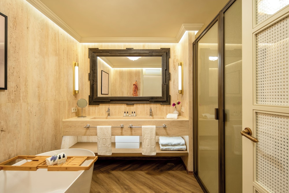 Only YOU Hotel Sevilla — Hotel rooms in Seville, Andalusia