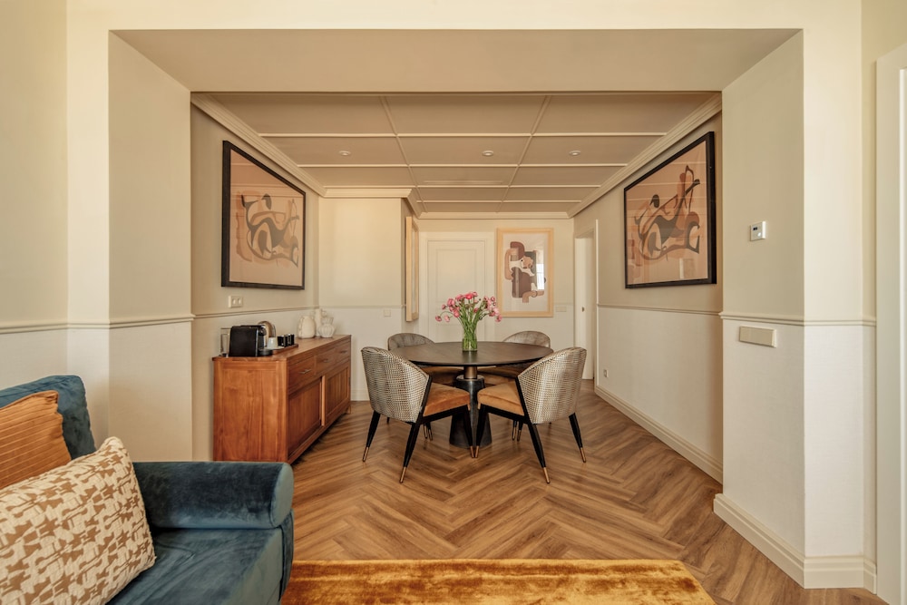 Only YOU Hotel Sevilla — Hotel rooms in Seville, Andalusia