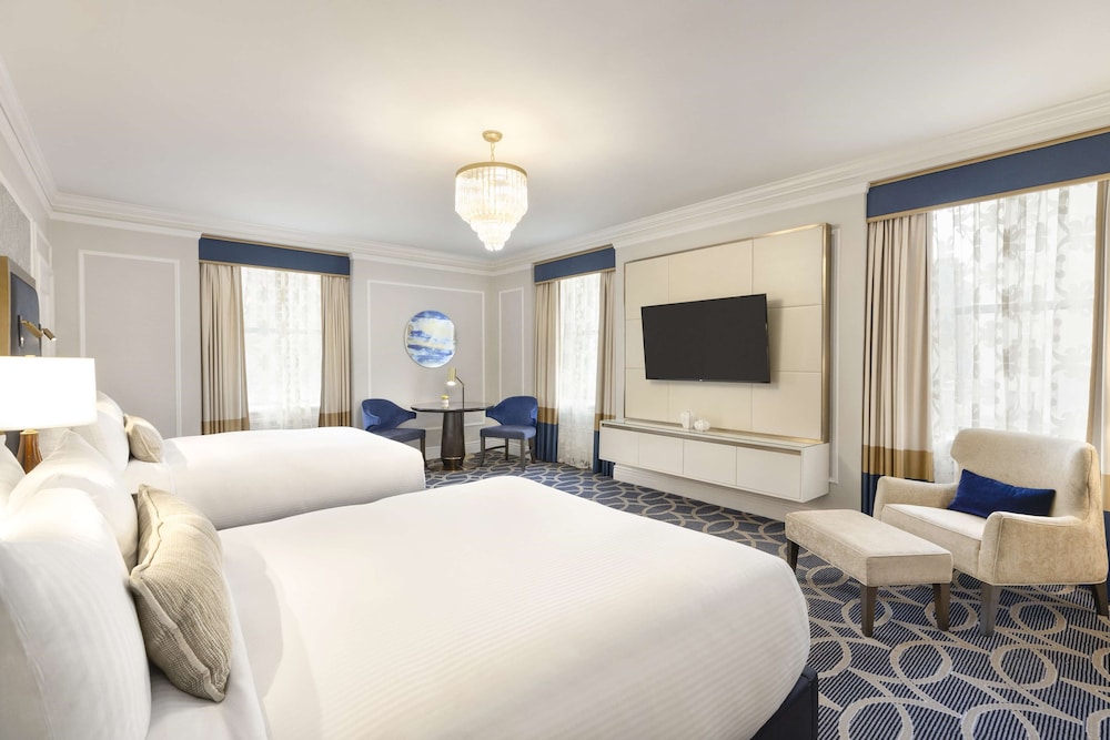 Fairmont Hotel Vancouver — Hotel rooms in Vancouver, British Columbia