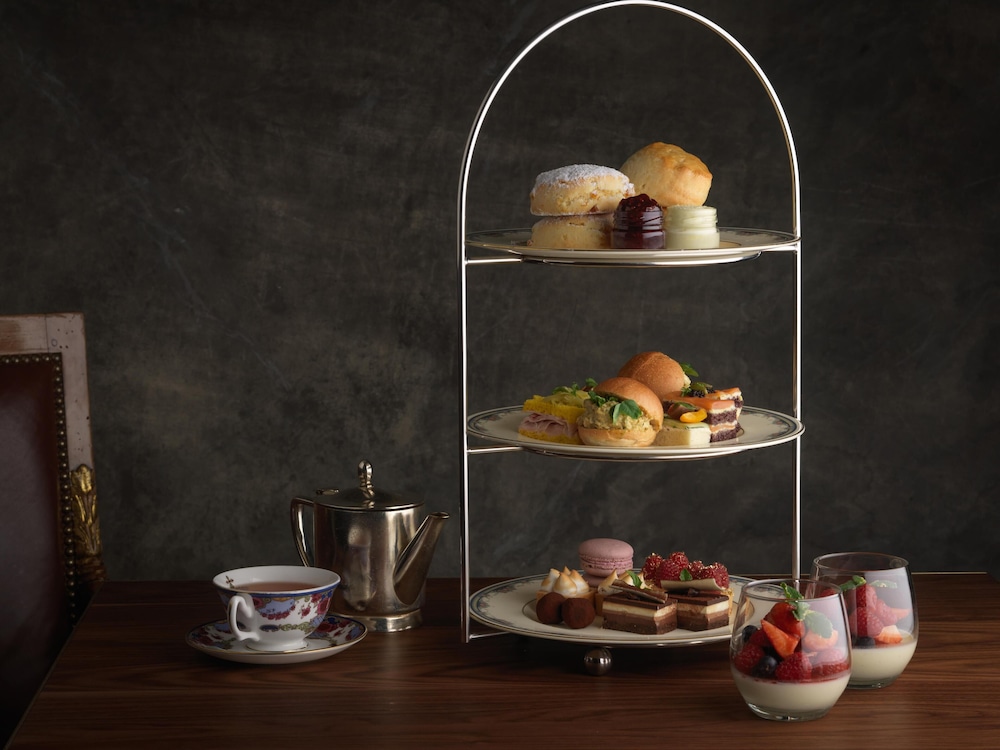 Fairmont Hotel Vancouver — Restaurant & bars in Vancouver, British Columbia