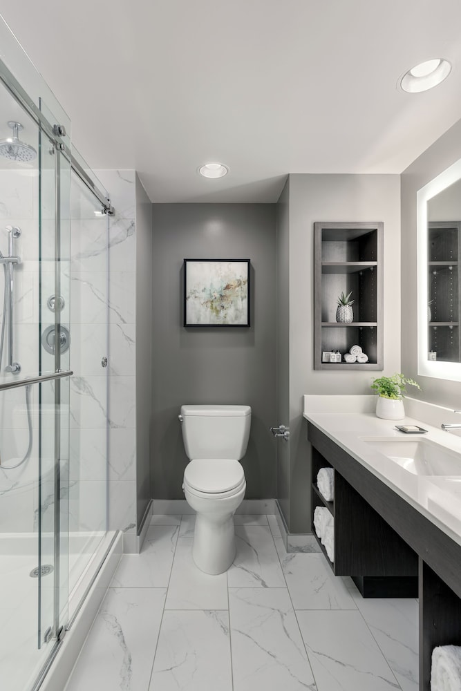 Georgian Court Hotel, WorldHotels Elite — Hotel rooms in Vancouver, British Columbia
