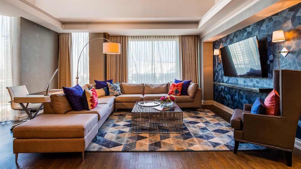 Georgian Court Hotel, WorldHotels Elite — Hotel rooms in Vancouver, British Columbia