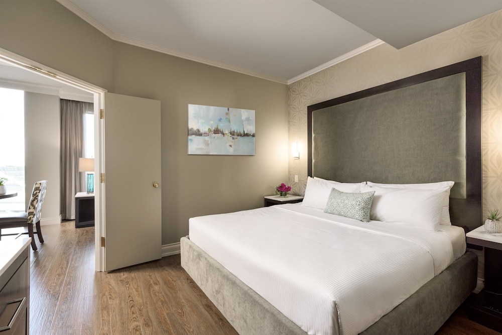 Georgian Court Hotel, WorldHotels Elite — Hotel rooms in Vancouver, British Columbia
