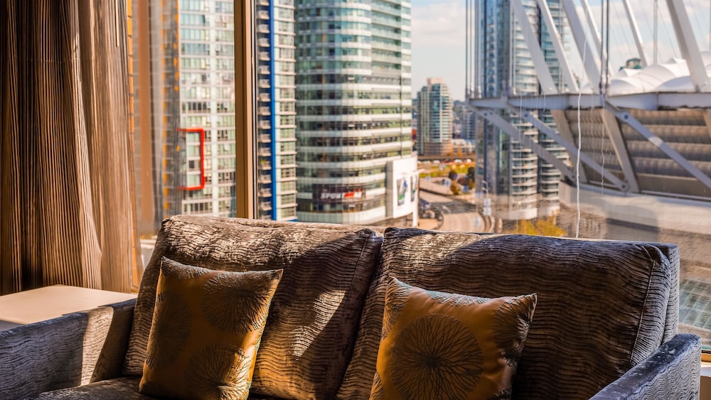 Georgian Court Hotel, WorldHotels Elite — Hotel rooms in Vancouver, British Columbia