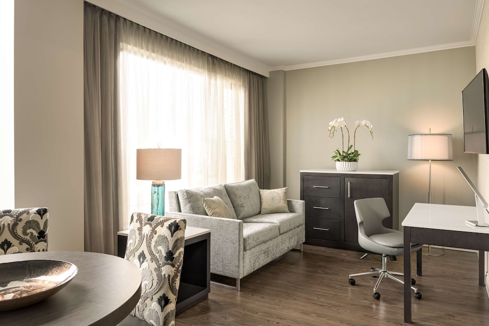 Georgian Court Hotel, WorldHotels Elite — Hotel rooms in Vancouver, British Columbia