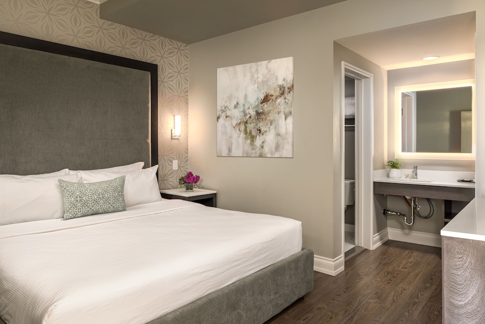 Georgian Court Hotel, WorldHotels Elite — Hotel rooms in Vancouver, British Columbia