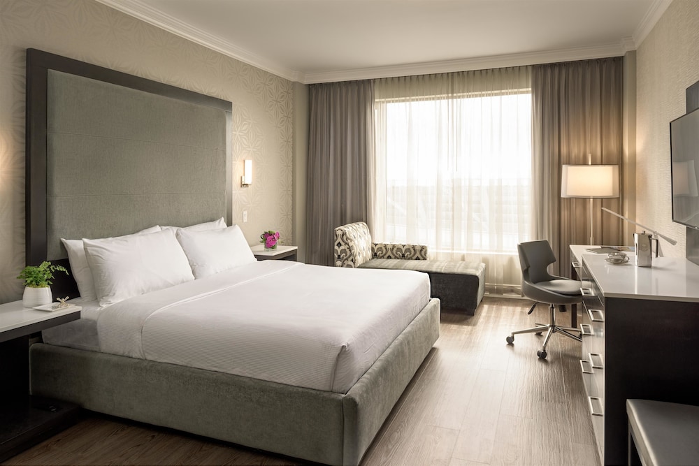 Georgian Court Hotel, WorldHotels Elite — Hotel rooms in Vancouver, British Columbia