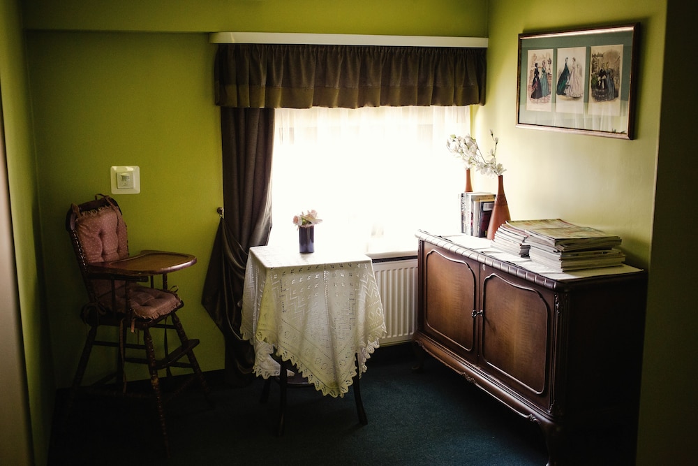 Hotel Eden — Hotel rooms in Krakow, Lesser Poland