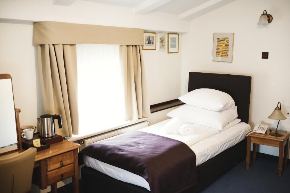 Hotel Eden — Hotel rooms in Krakow, Lesser Poland