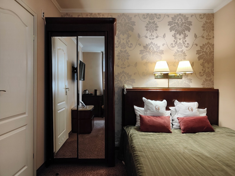 Grand Hotel — Rooms in Krakow, Lesser Poland