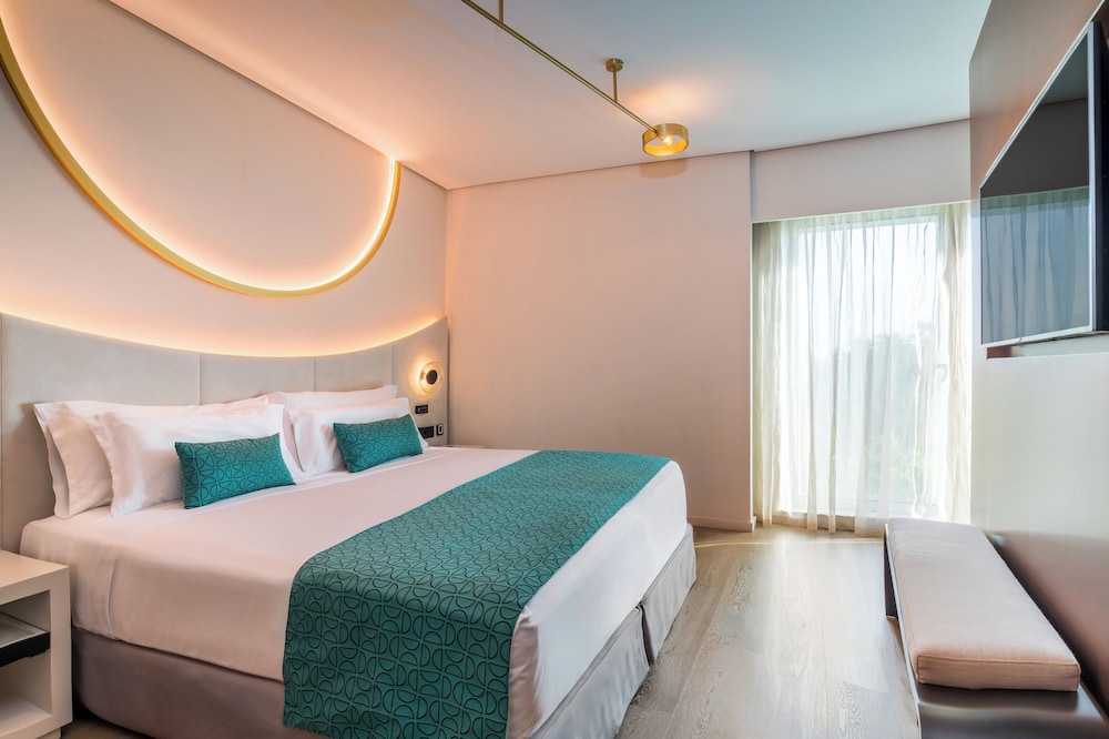Barceló Sevilla Renacimiento — Hotel rooms in Seville, Andalusia