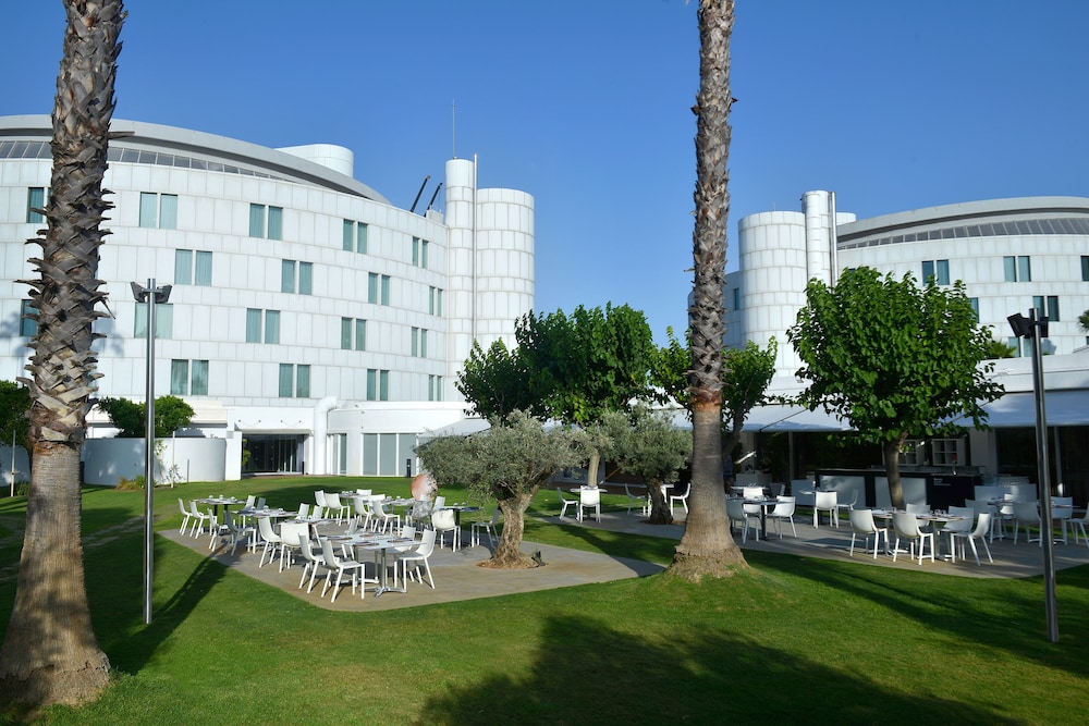 Barceló Sevilla Renacimiento — Hotel building in Seville, Andalusia