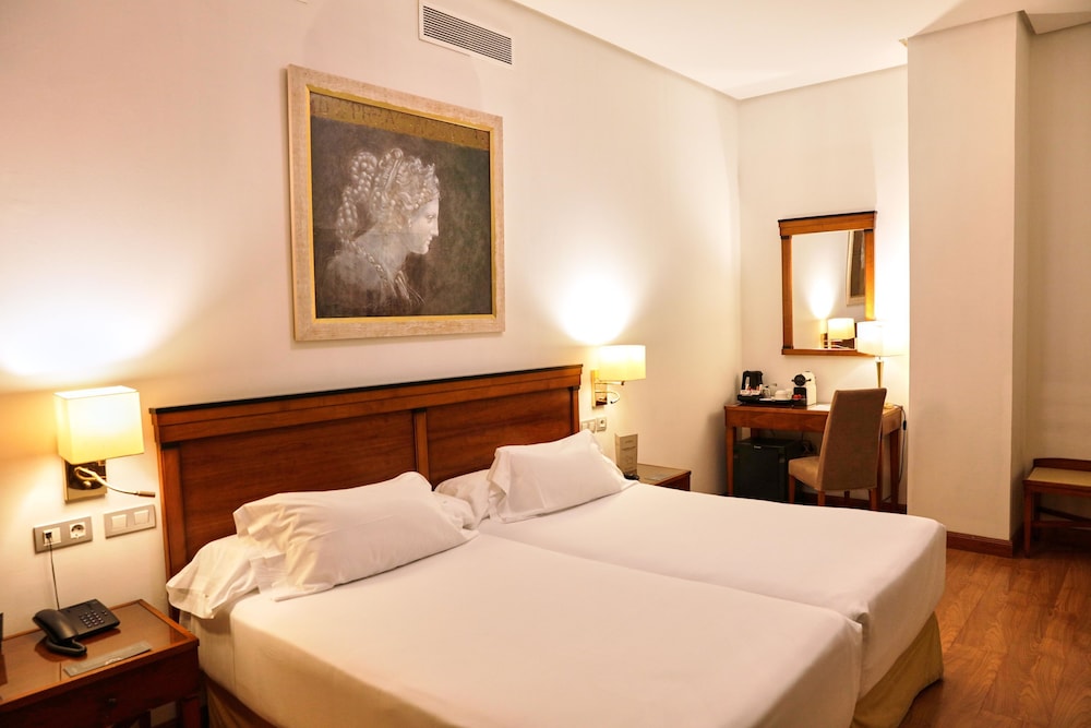 Becquer Hotel, Historic City Center — Hotel rooms in Seville, Andalusia