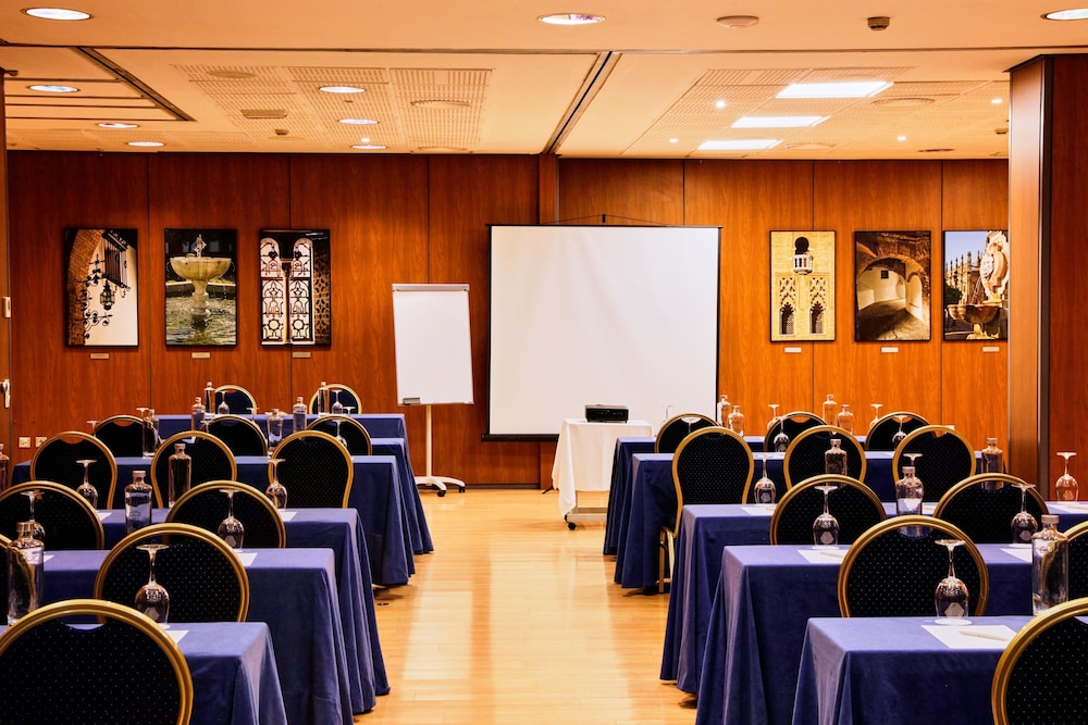 Becquer Hotel, Historic City Center — Hotel building in Seville, Andalusia